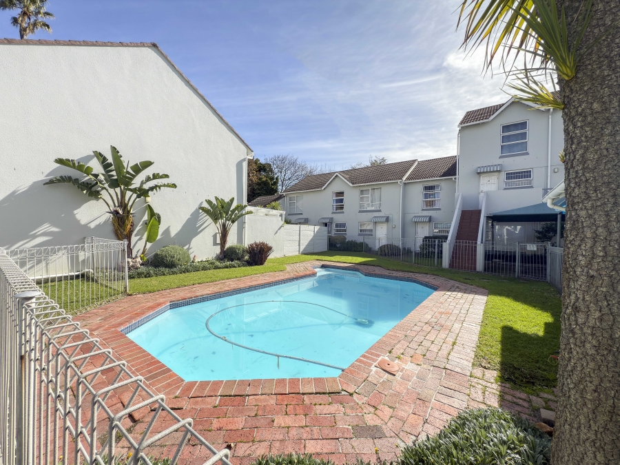 2 Bedroom Property for Sale in Plumstead Western Cape